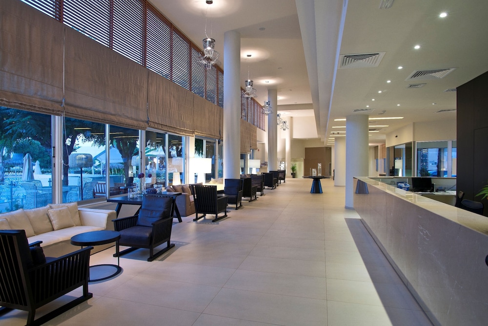 Pernera Beach Hotel 55/72