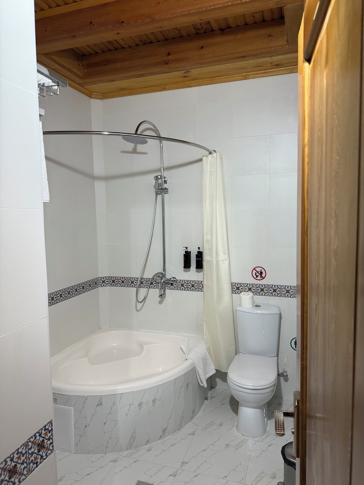 Hotel Fatima 47/50