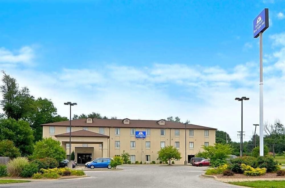 Baymont by Wyndham Louisville Southwest 26/34