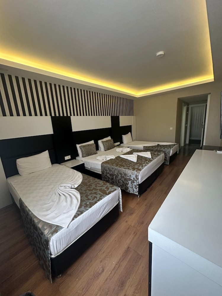 Grand Kayalar Hotel 5/17