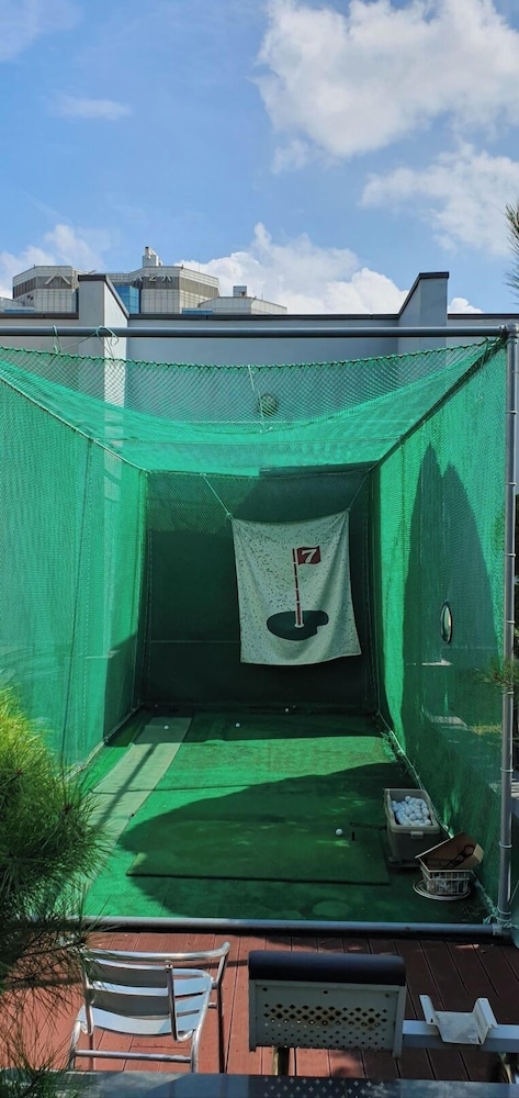 KYND HOTEL 6/50