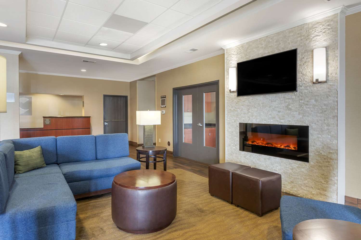 Comfort Inn & Suites Blytheville, AR 28/39
