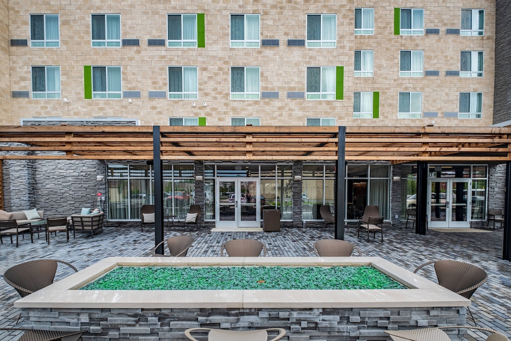 Courtyard by Marriott Toledo West 6/59