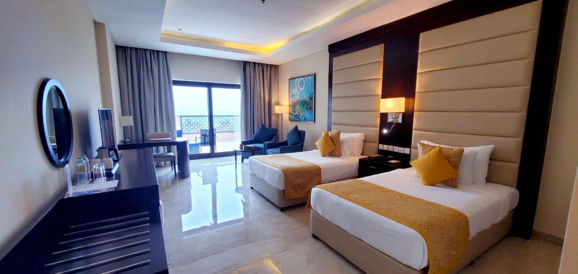 Marina, Deluxe, Twin Beds