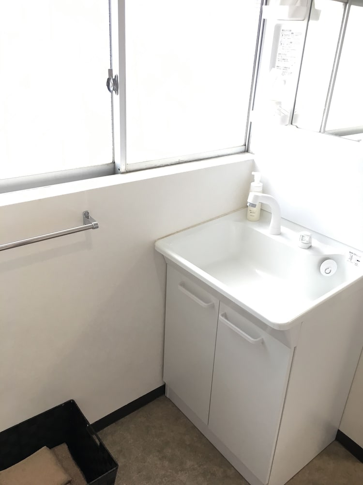 Best Hotel 8/44