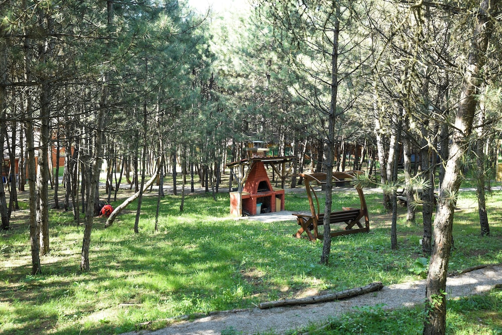 Campinari Doga Evleri & Restaurant 32/50