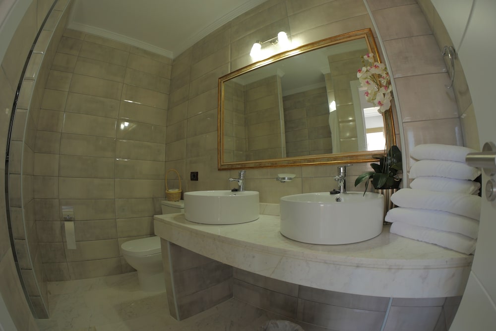 Piramides Resort 55/60