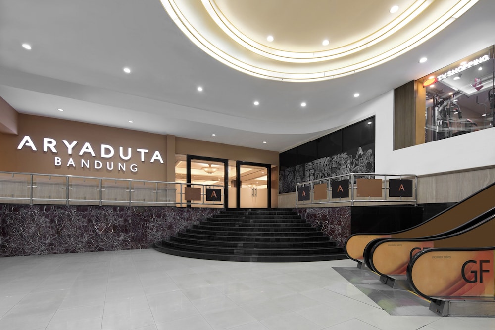 Aryaduta Bandung 8/74