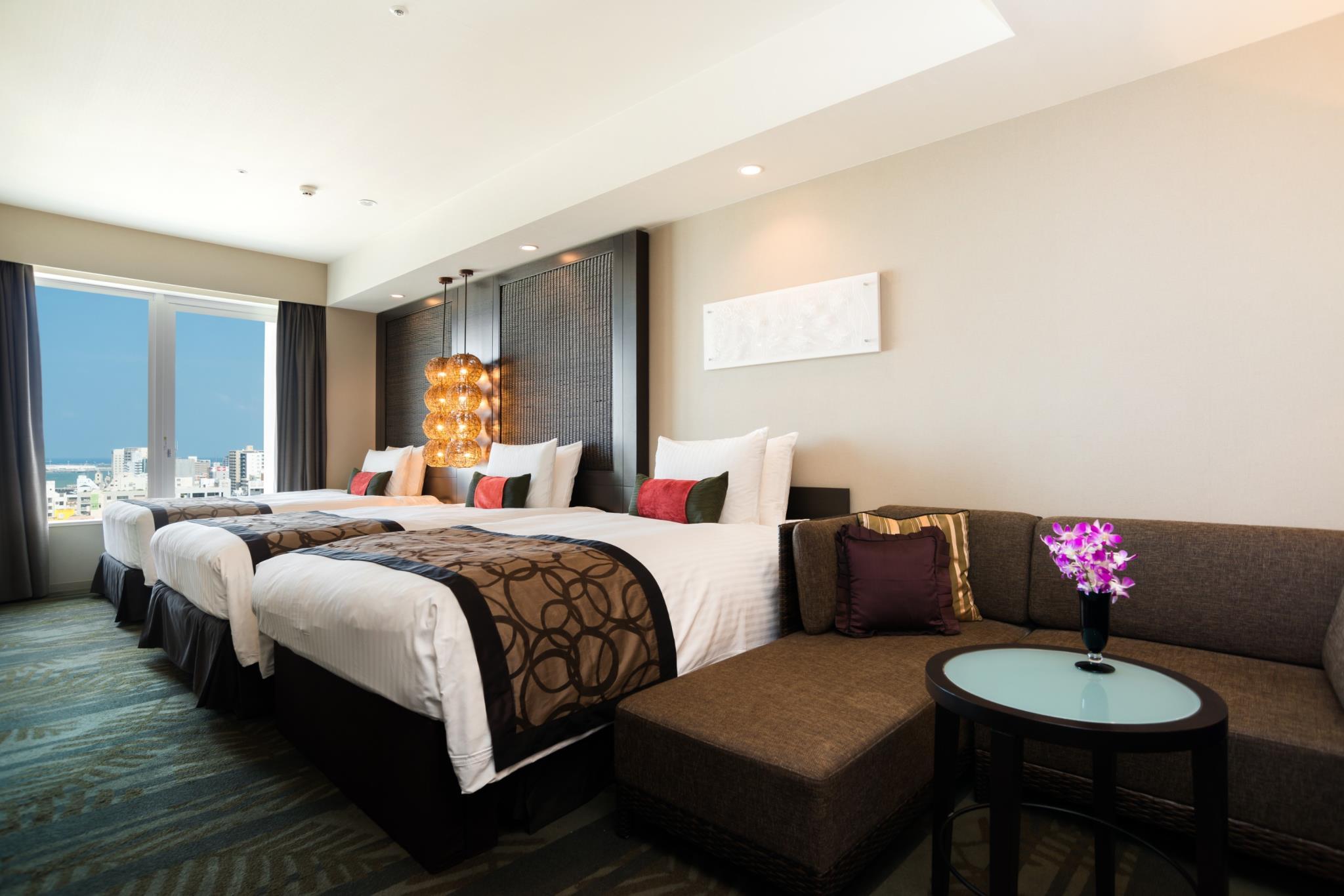 Room, Twin Beds, with Extra Bed, with View, Bay Side