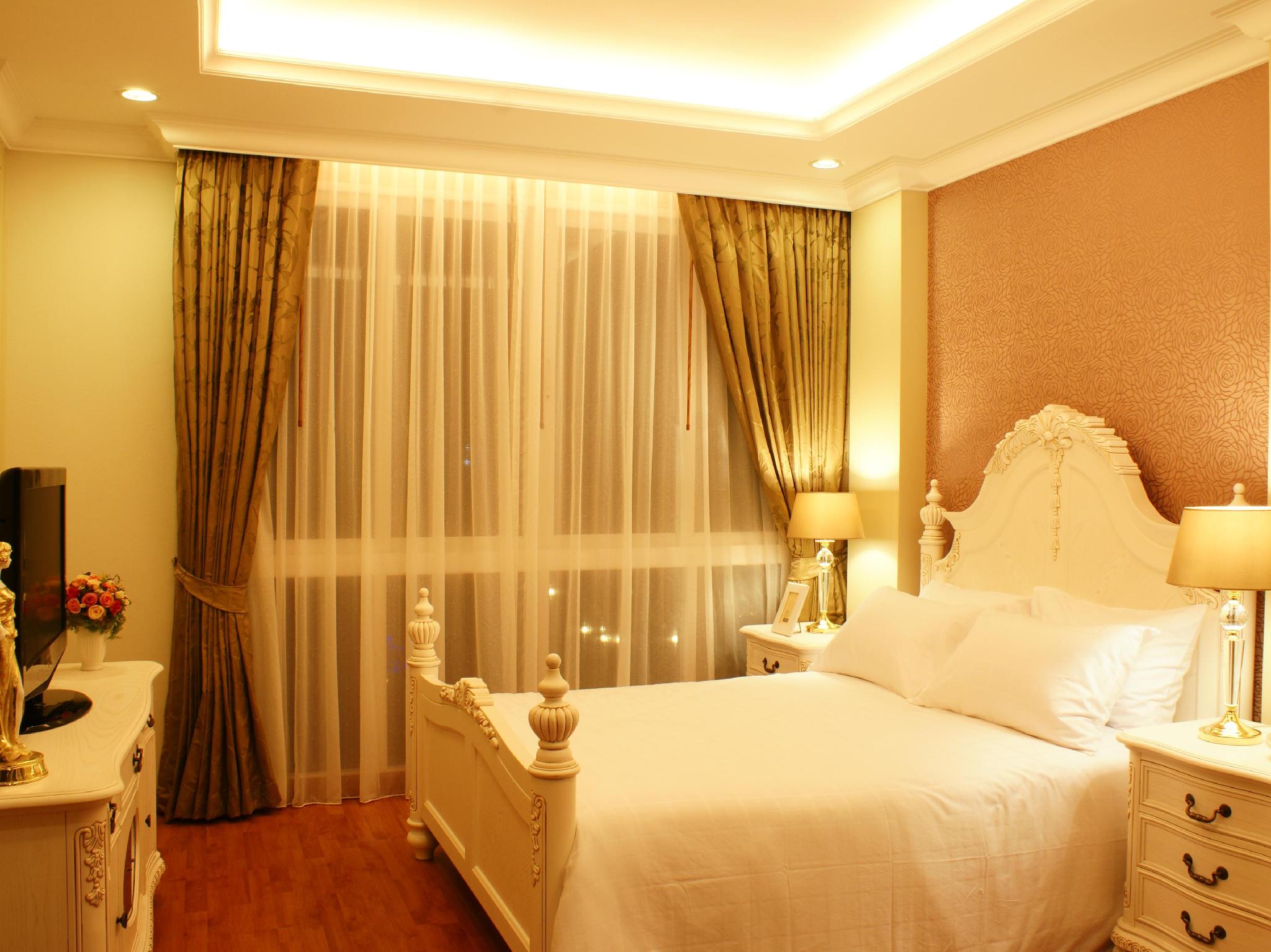 DUPLEX SUITE.