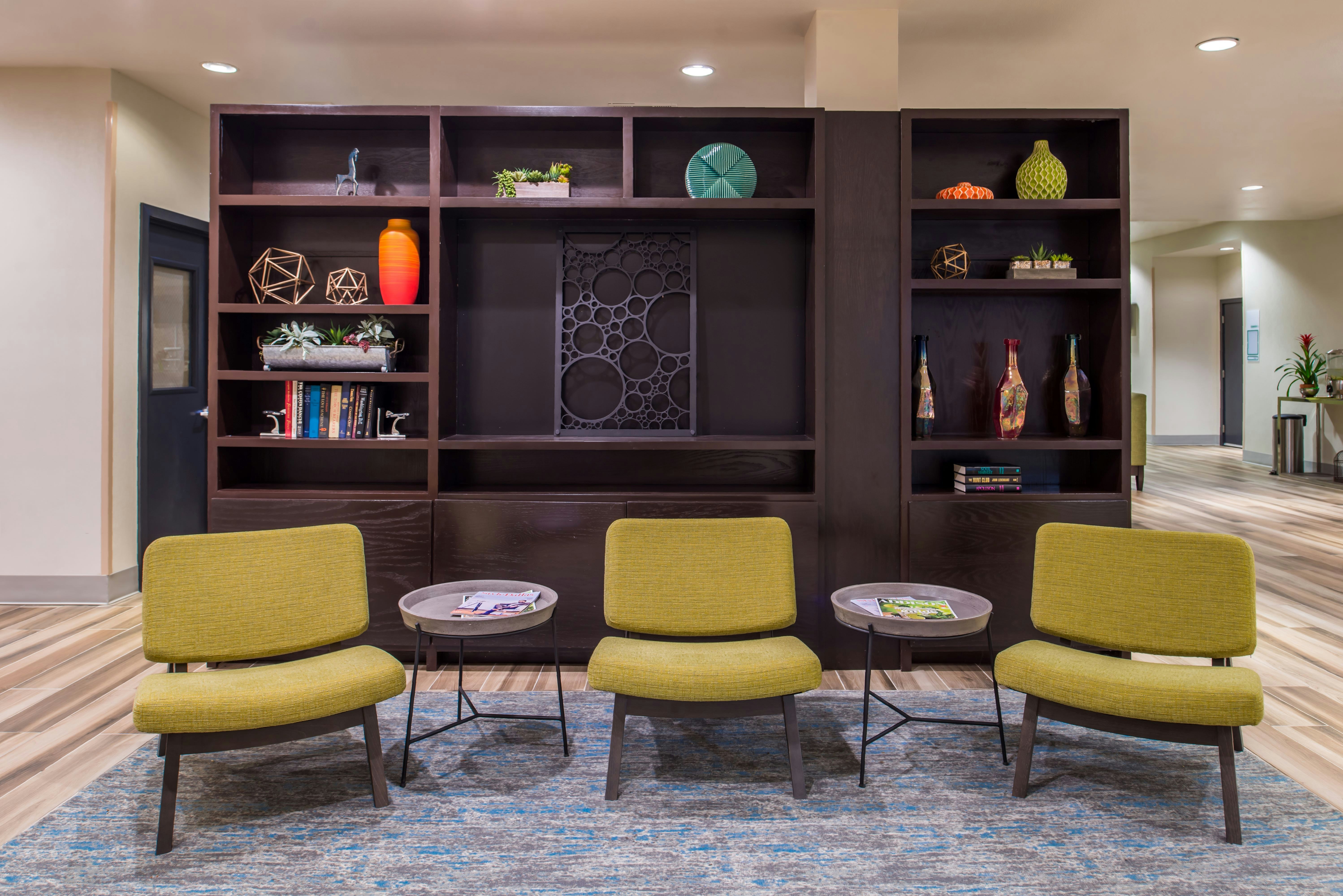 Holiday Inn Express Hotel And Suites Dallas Addison 9/25