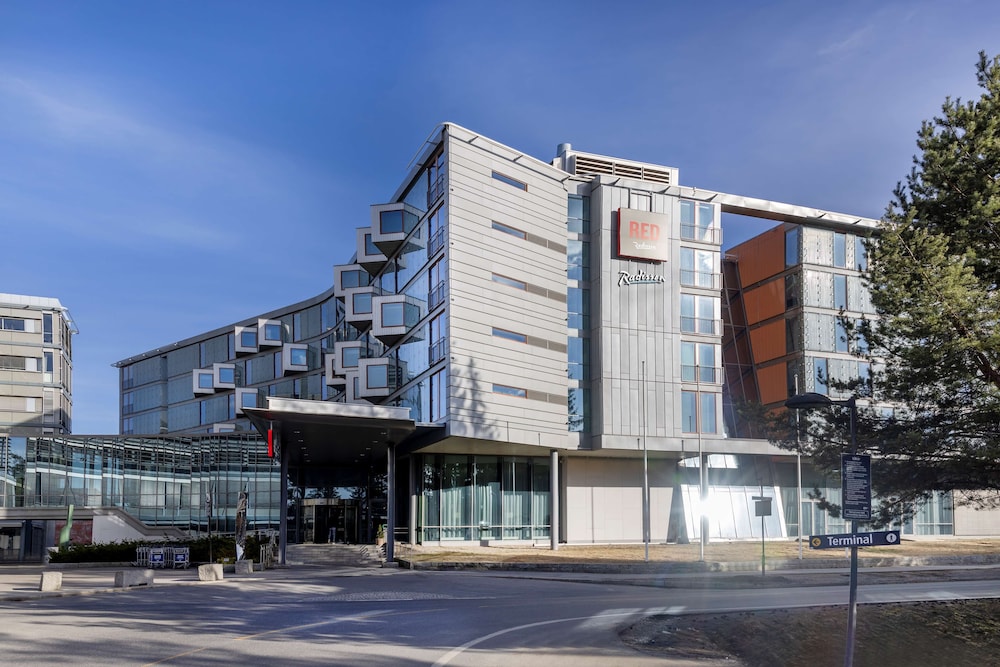 Radisson RED Oslo Airport 59/60