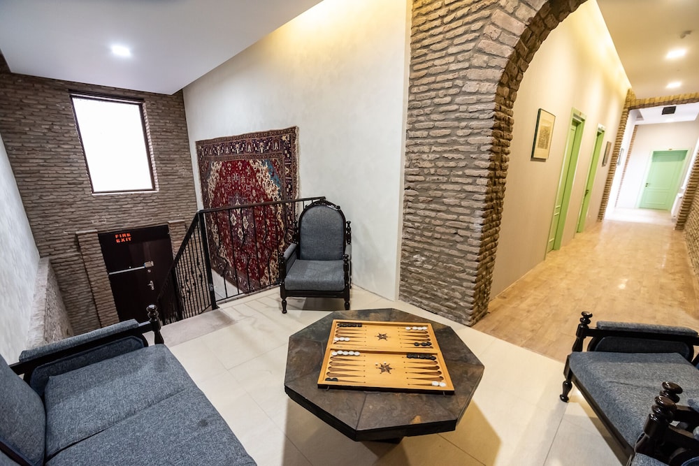 Tiflis Hotel 57/74