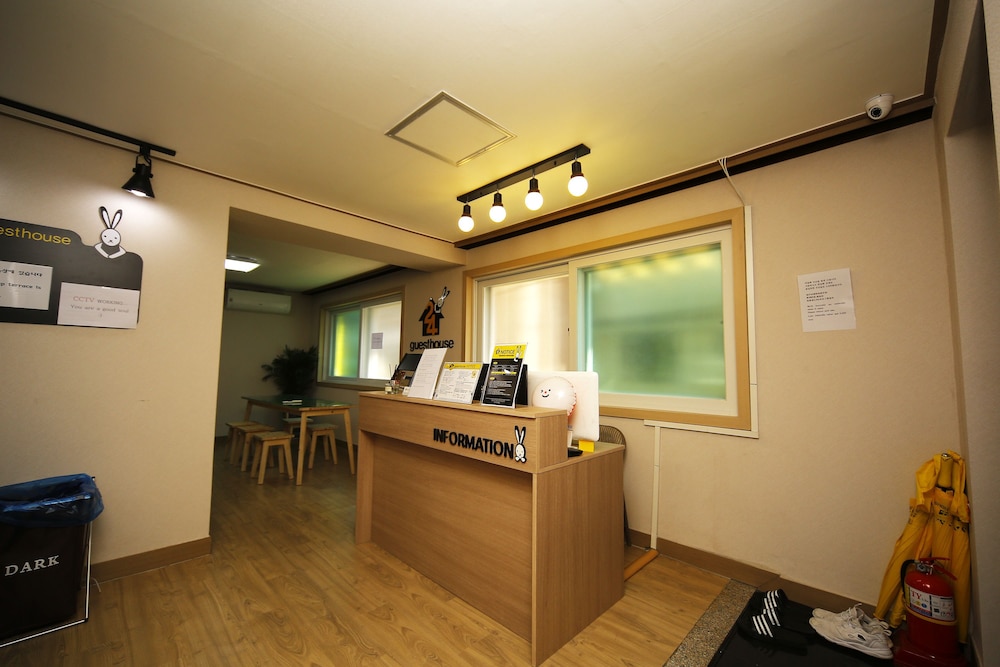 24 Guesthouse Seoul Cheongryangri 12/61