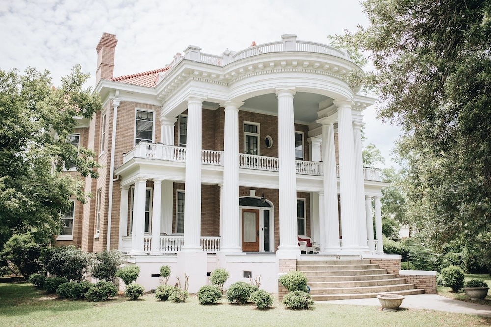 1912 Bed and Breakfast 1/59