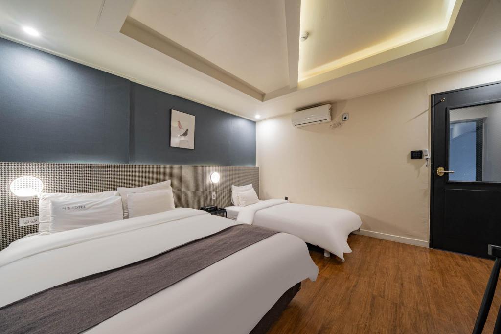 Asome Hotel 12/42