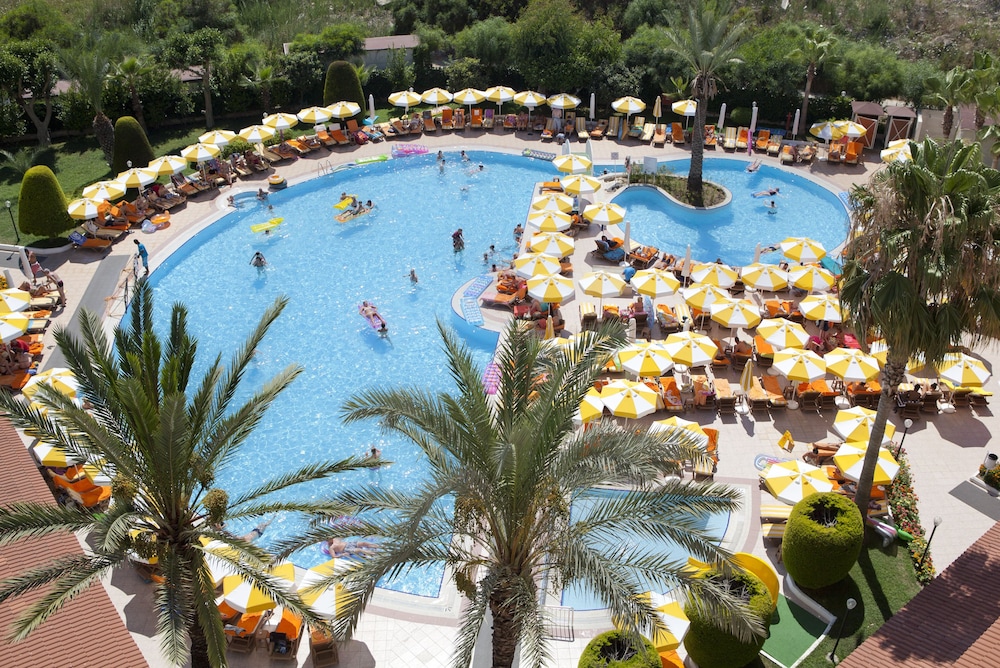 Febeach Hotel 48/50