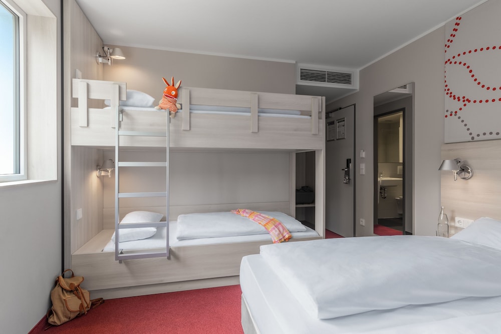 SERWAYS HOTEL WEISKIRCHEN 22/58