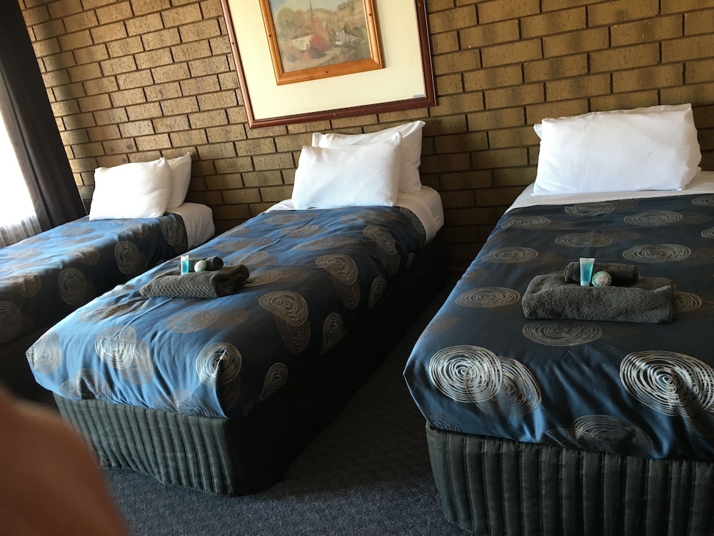 AIRPORT WHYALLA MOTEL 14/58