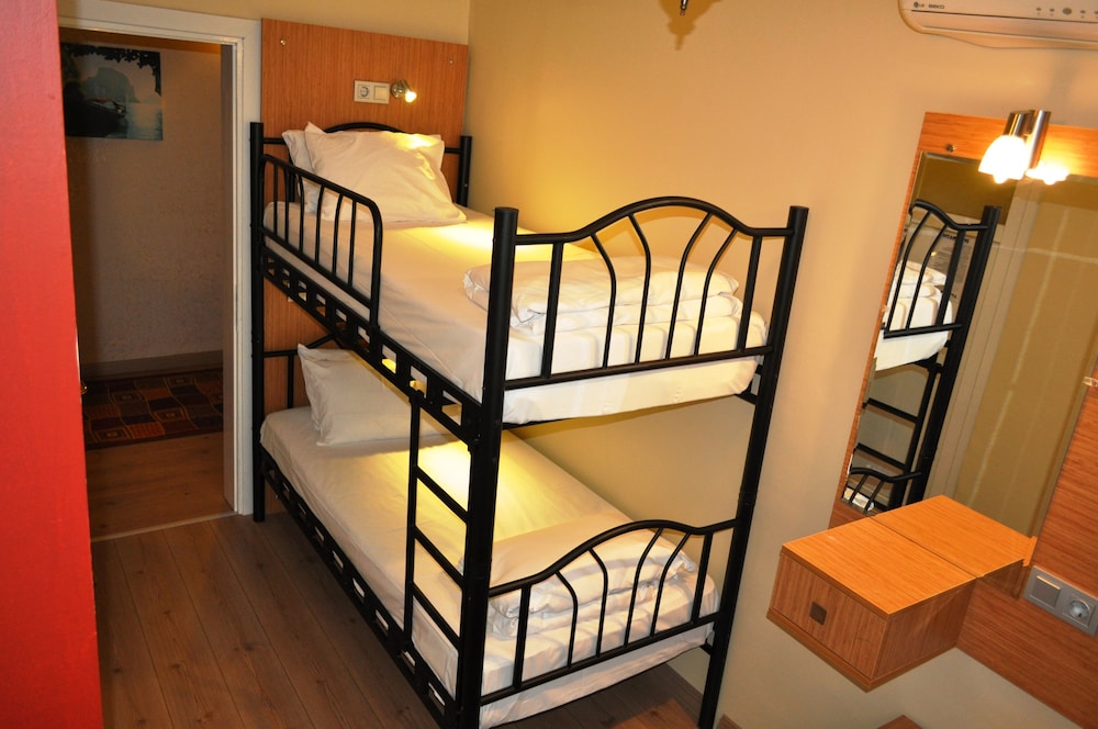 Antique Hostel 29/50