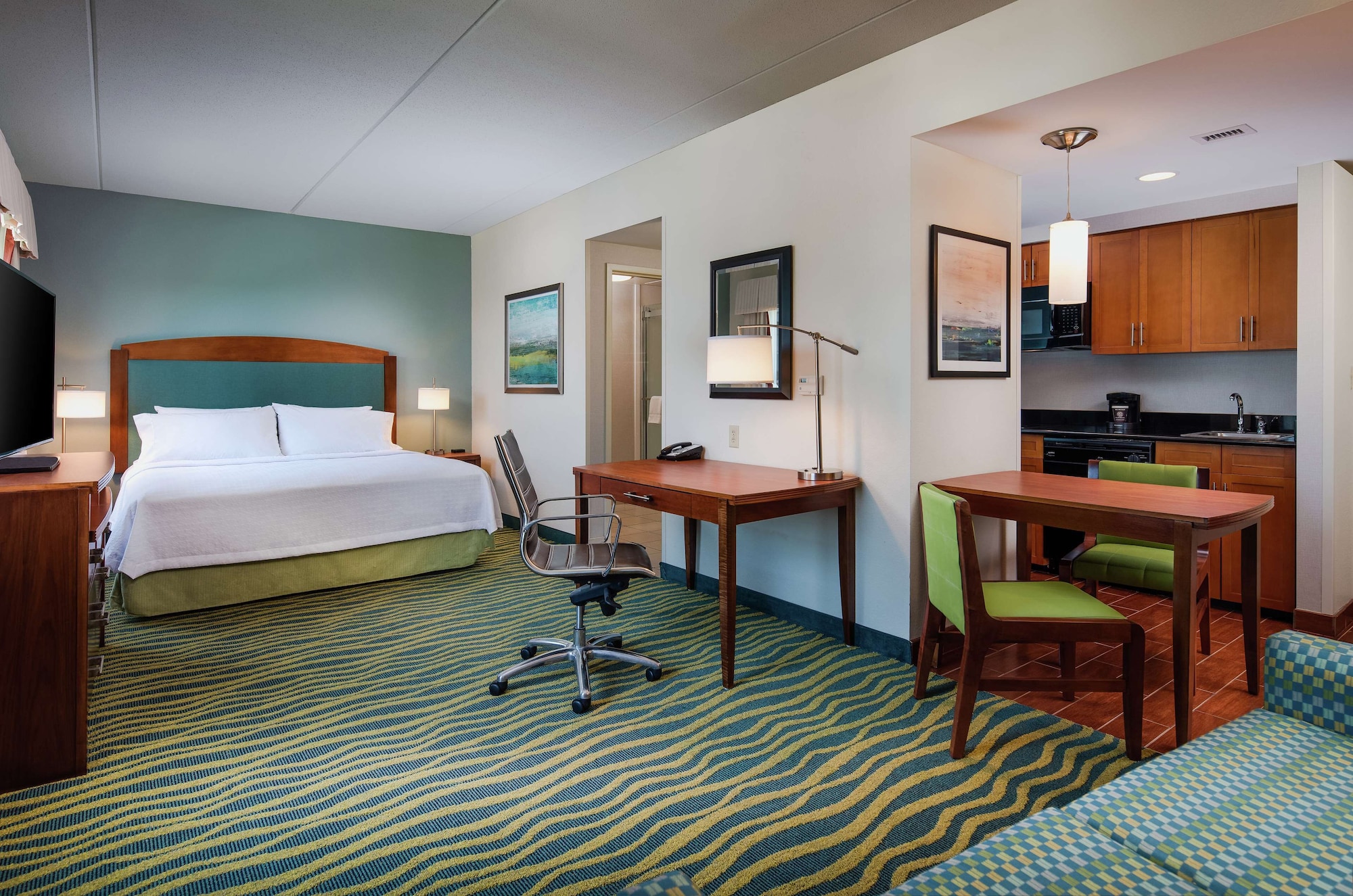 STUDIO, SUITE, KING BED, ACCESSIBLE