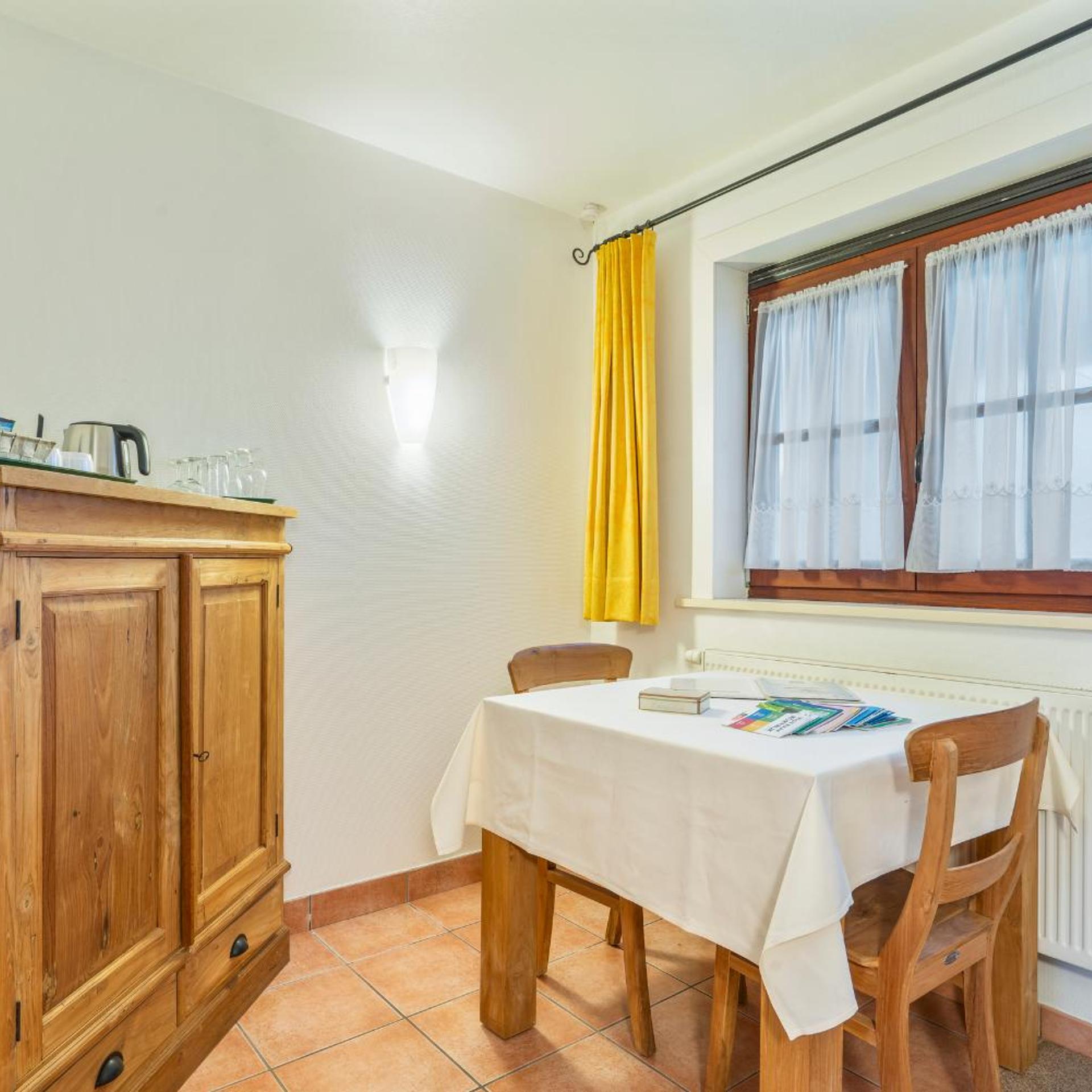 Elckerlyck Inn Hotel 23/45