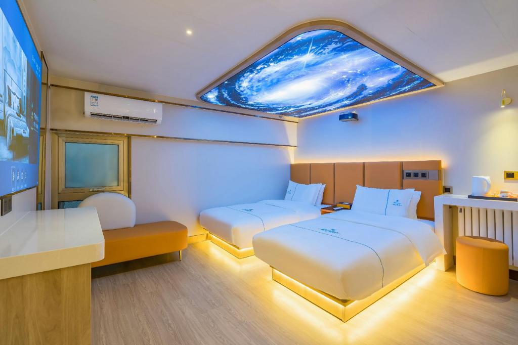Dequan Luxury Hotel (Chaoyang High speed Railway Station Shilibao Subway Station Branch) 21/50