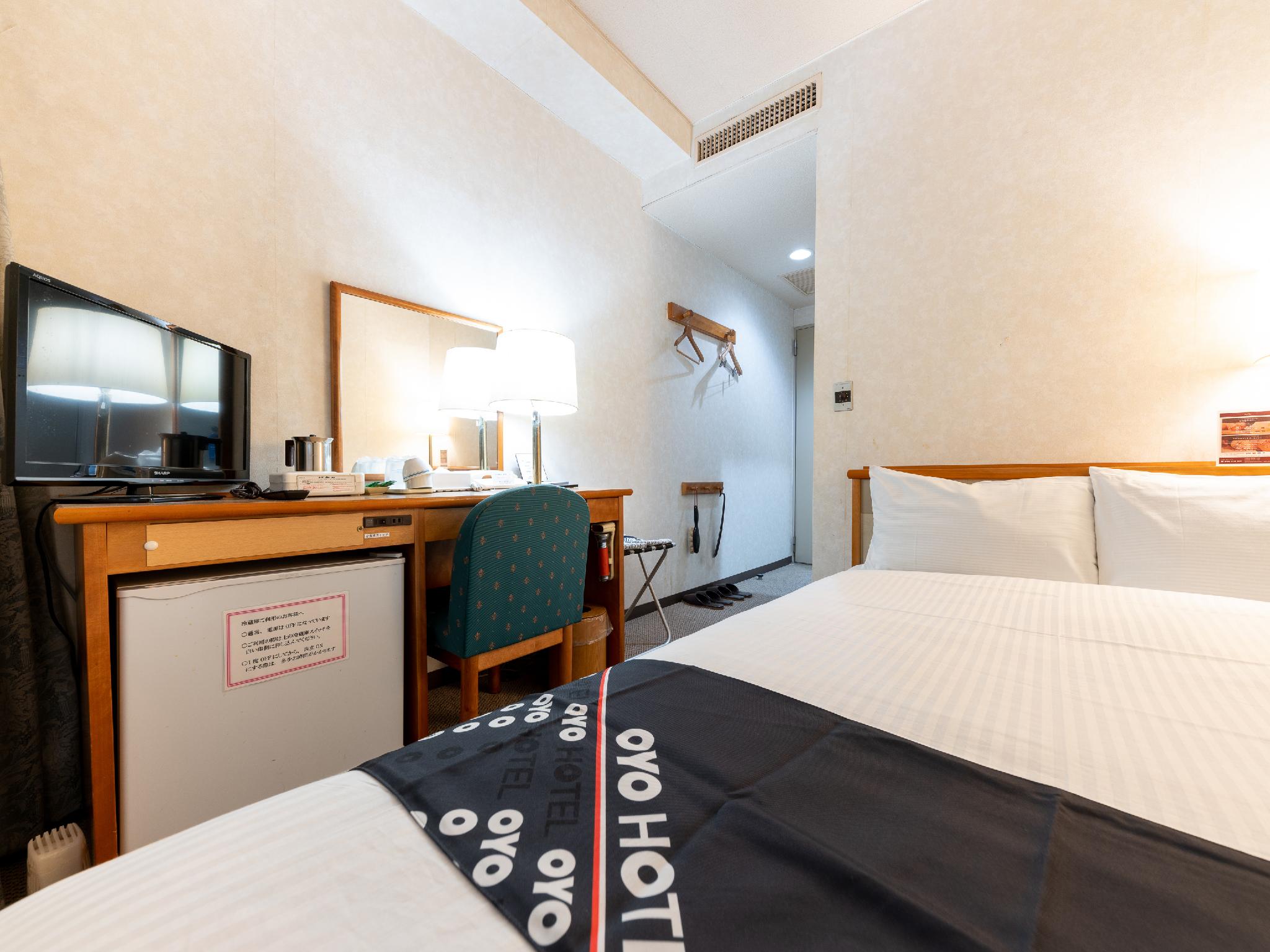 Semi Room, Standard, Semi Double Bed, Smoking