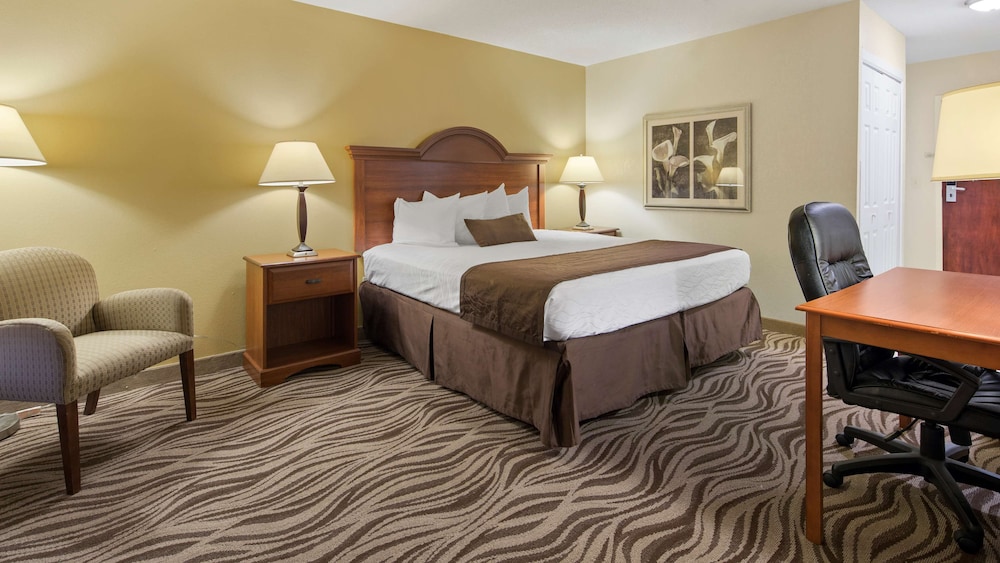 Best Western Plus Oak Mountain Inn 11/29