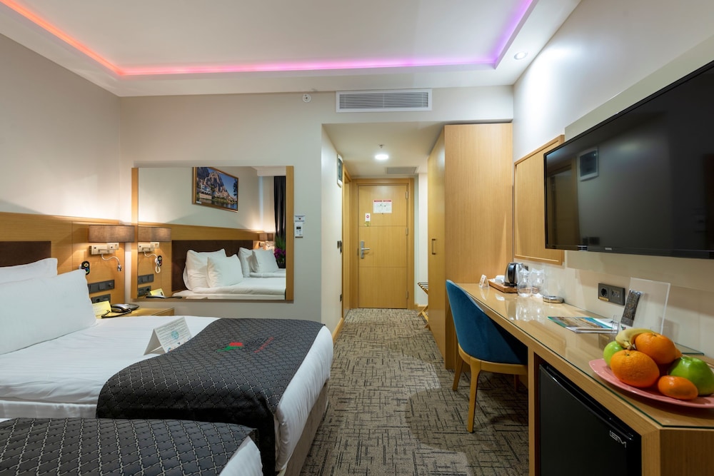 Hotel Boursier 1 & Spa 32/57