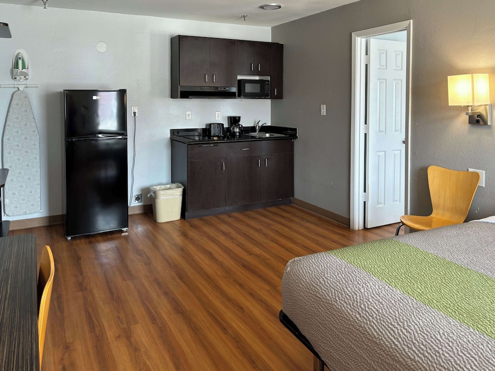 Studio6 Abilene, TX – East 38/62