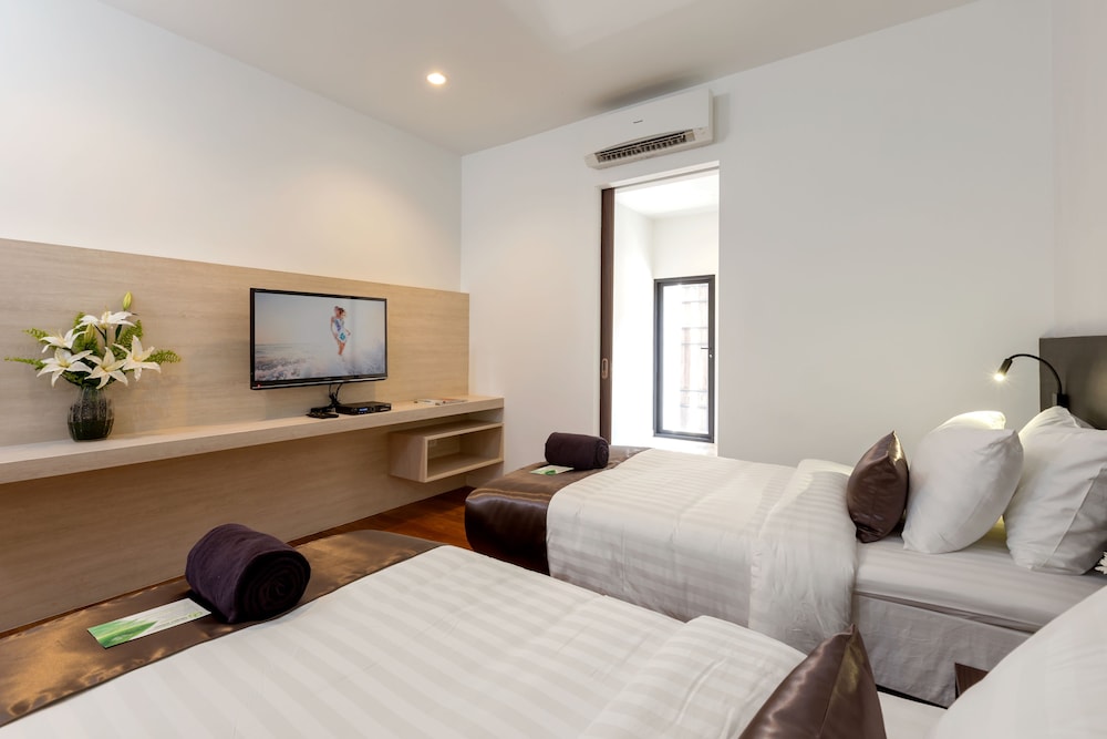 2 BEDROOMS, SUITE, SEA VIEW