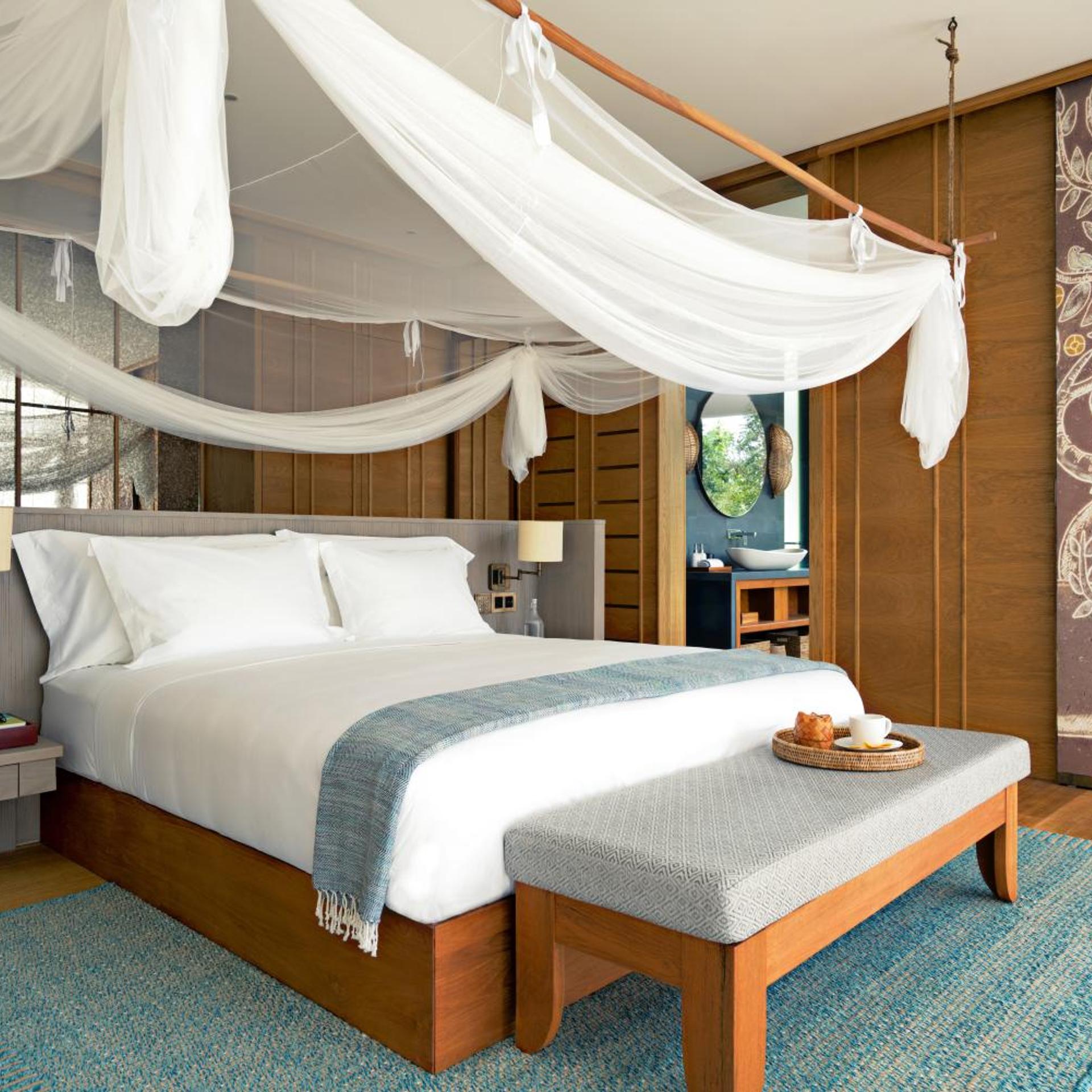 Oceanfront Pool Villa Suite