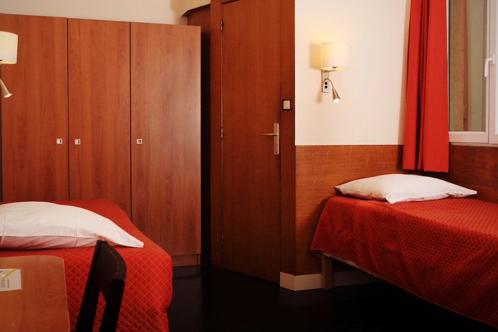 Hotel Marignan 13/67