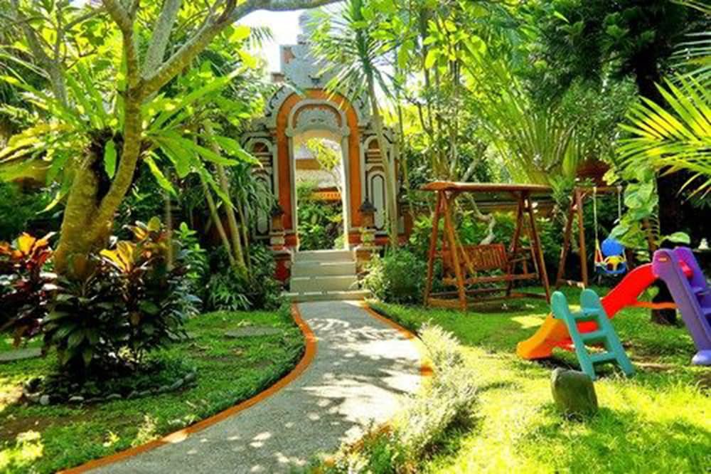 Puri Cendana Resort 64/72