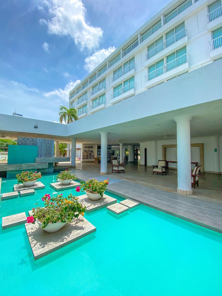 Hotel Tamaca Beach Resort 43/51