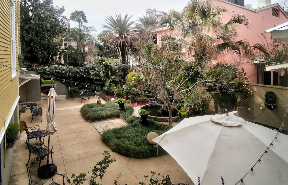 Forsyth Park Inn 46/50