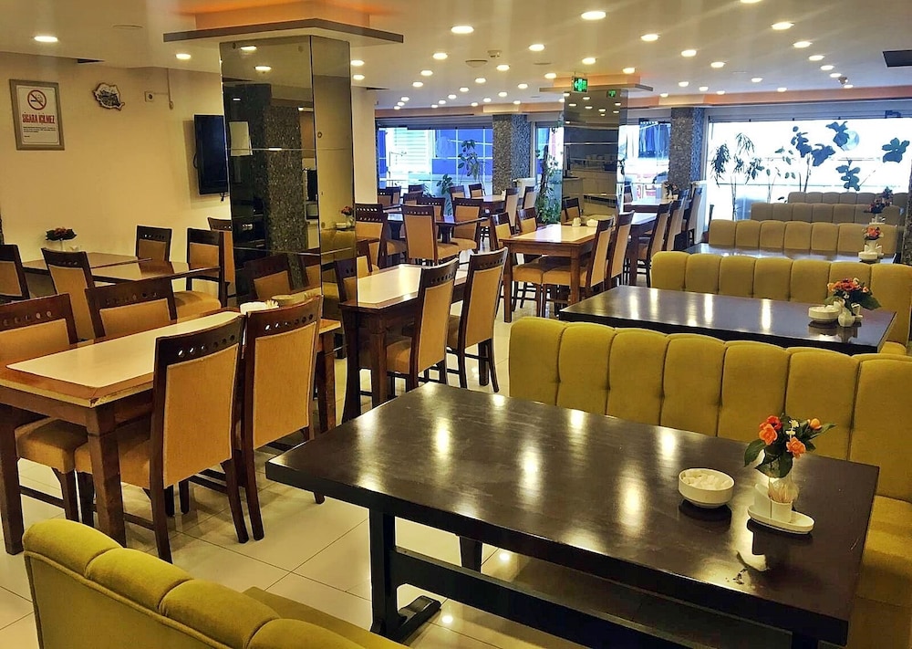 Sureyya Hotel 39/50