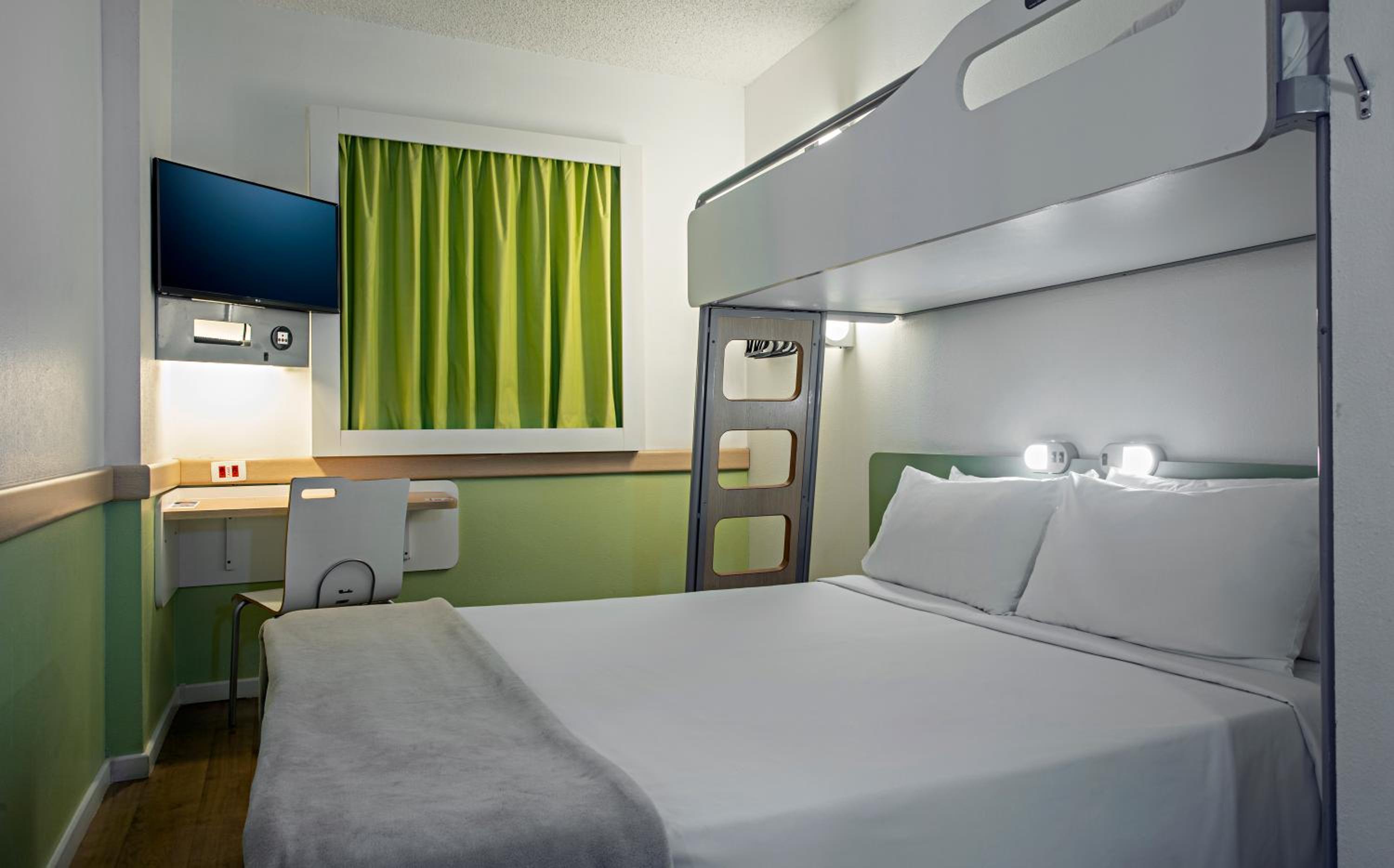 غرفة قياسية بسرير كوين وسرير فردي وسرير بطابقين، ibis budget Sao Paulo Paraiso 4/7