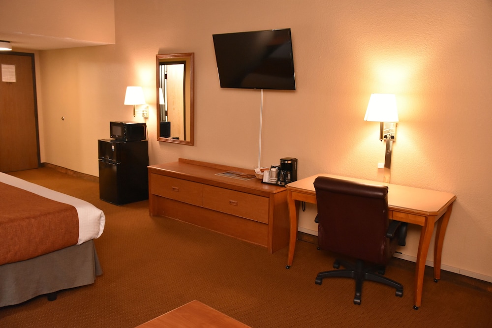 Ontario Airport Inn 38/60