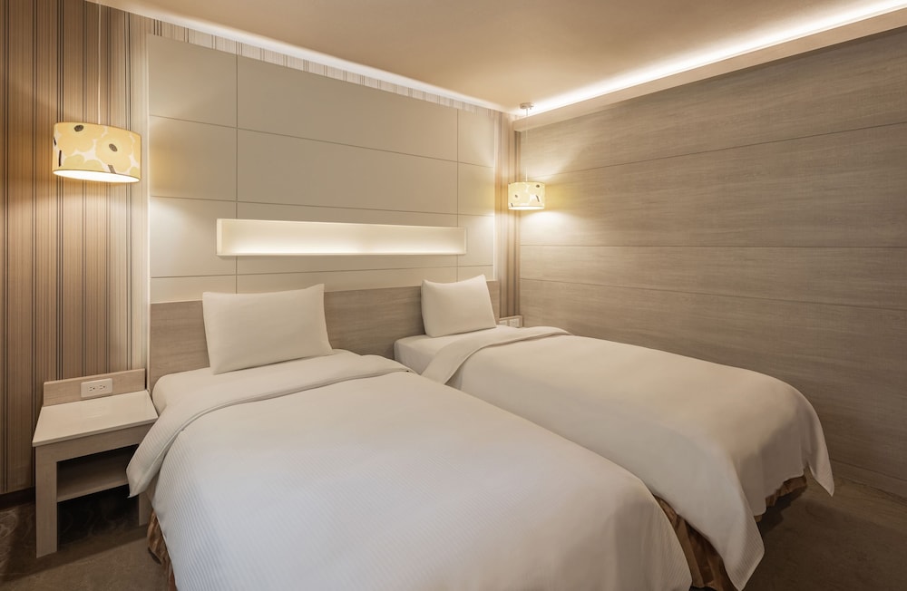 Kindness Hotel Zhongshan Bade 27/56