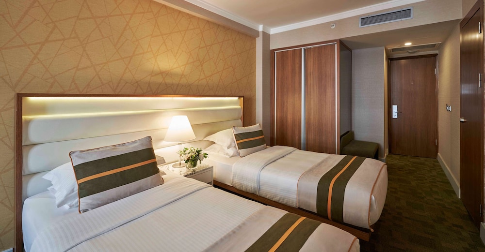 STANDARD, DOUBLE OR TWIN BED