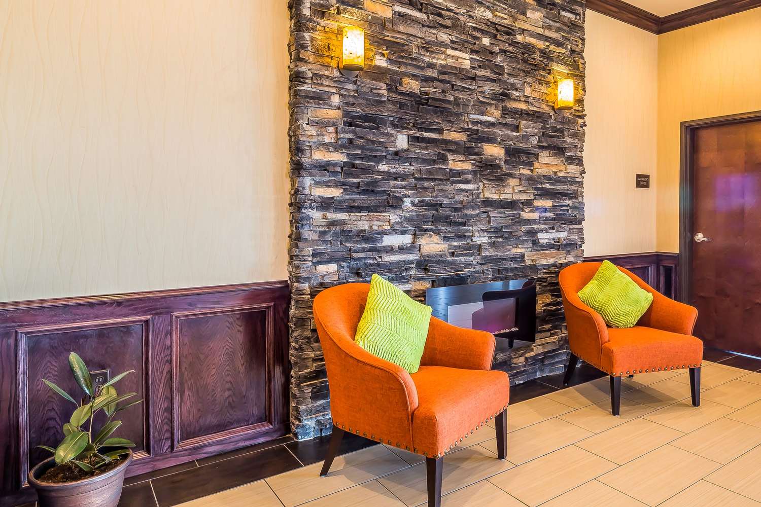 Comfort Inn & Suites Moore - Oklahoma City 33/48