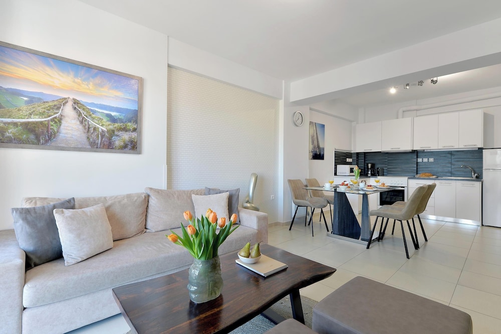 Alekos Apartments 26/50