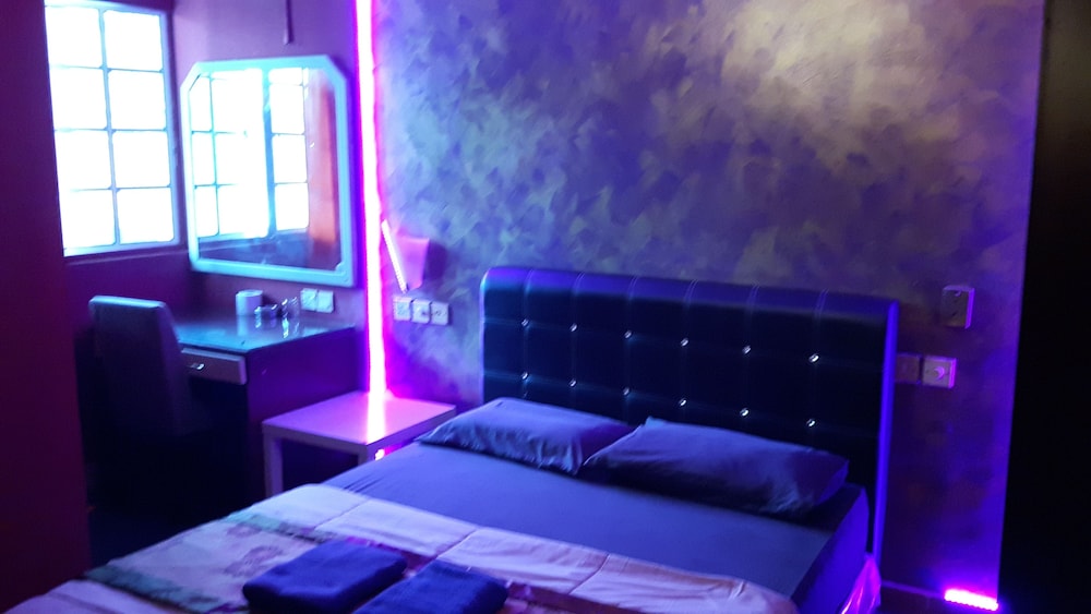 CITY INN HOTEL 20/33