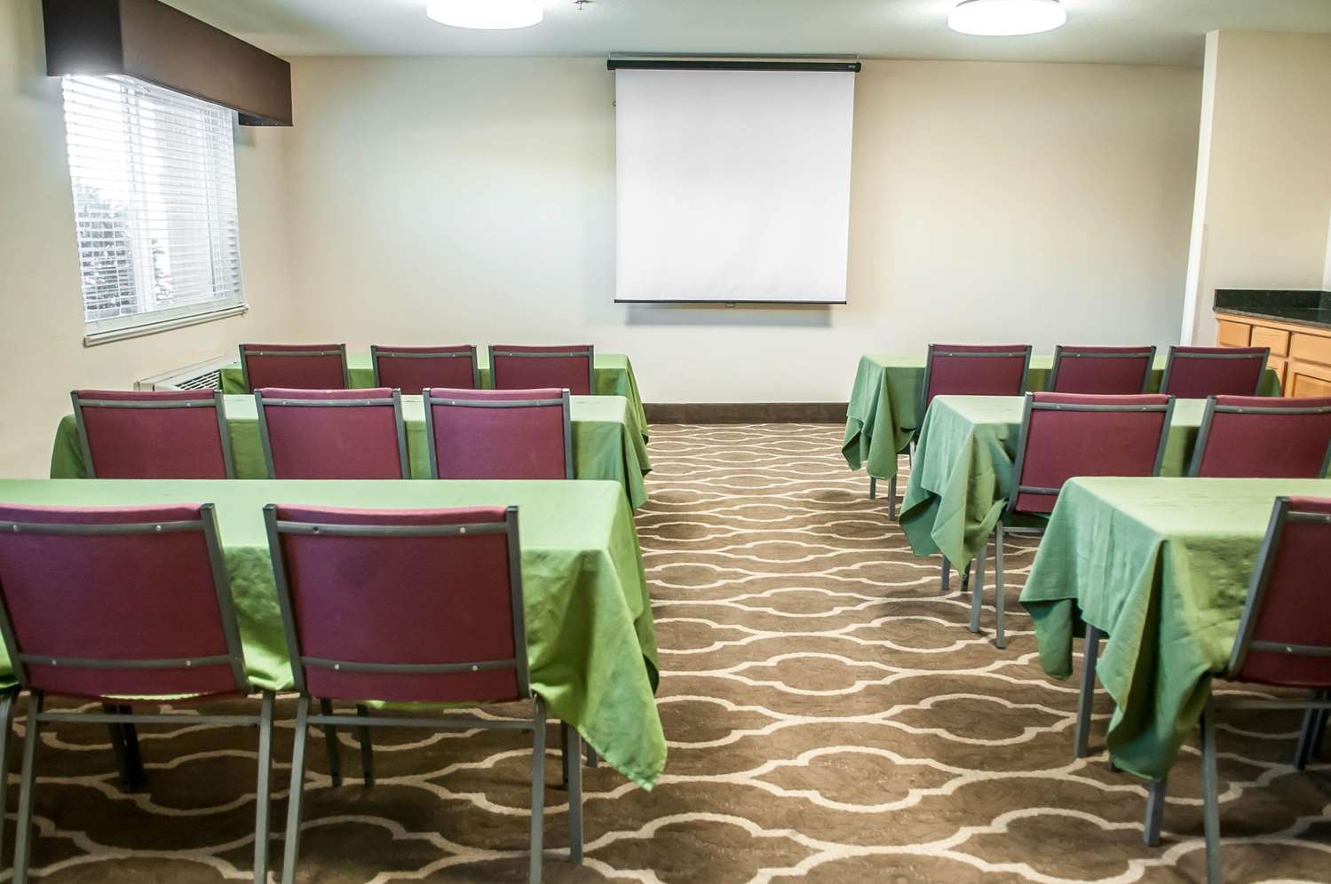 Comfort Suites Albuquerque/North Journal Center 22/25