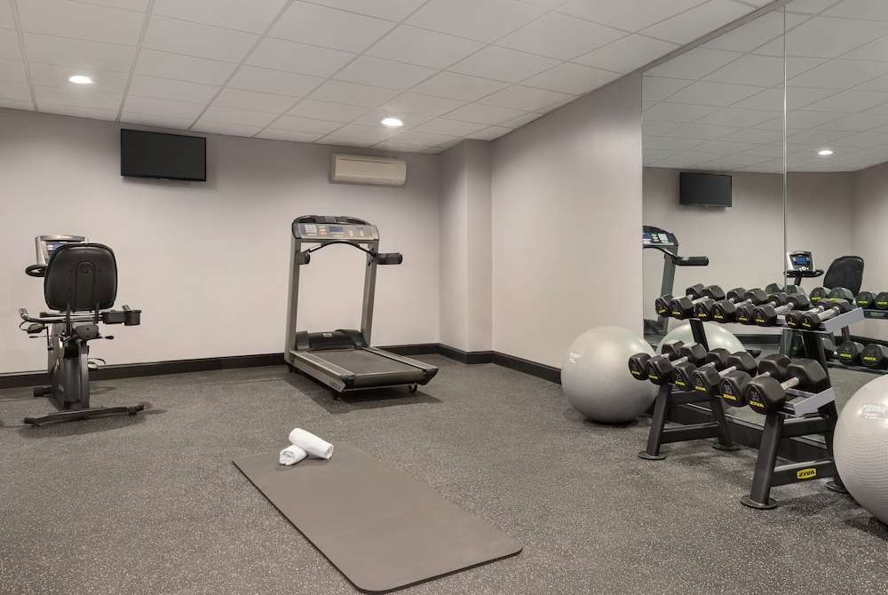 Holiday Inn Philadelphia Arpt-Stadium Area 32/54