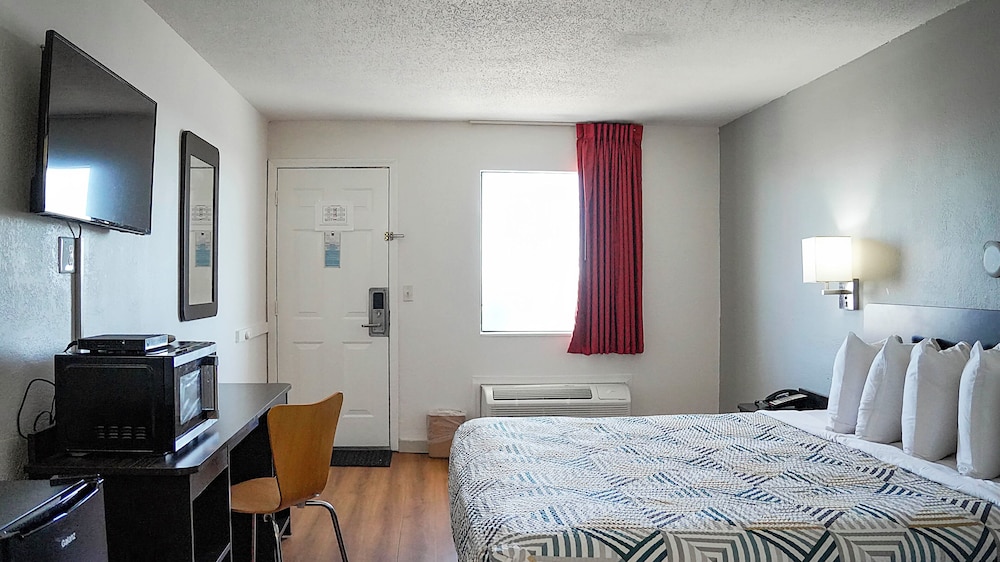غرفة ديلوكس بسرير كينج، Motel6 Rolla, MO 5/10