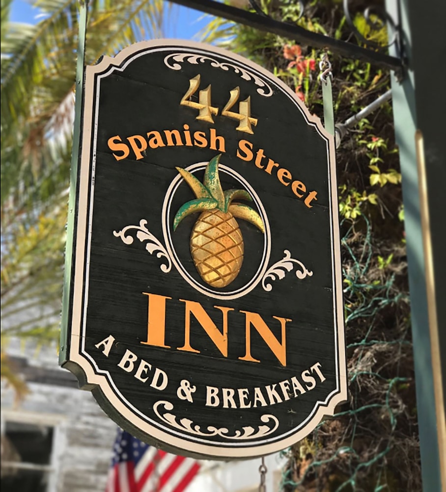 44 Spanish Street Inn 44/68
