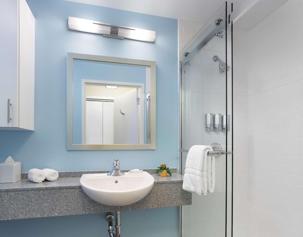Sonesta ES Suites New Orleans Downtown 9/41